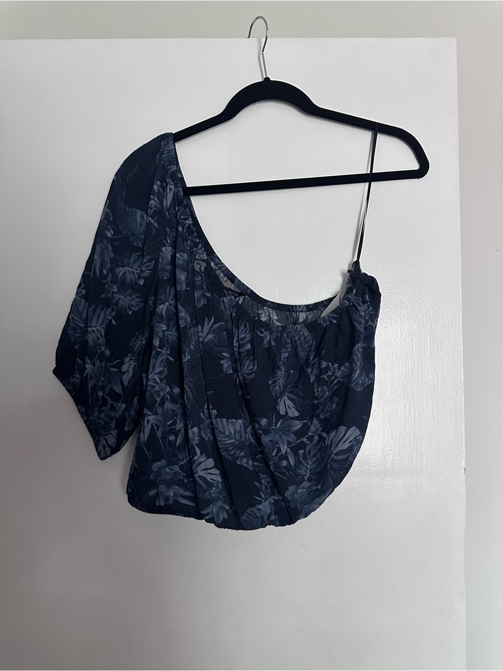 Banana Republic Navy Floral One-Shoulder top